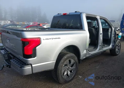 2024 Ford F-150 Lightning Flash z USA, uszkodzony, nr VIN 1FT6W3L72RWG21527